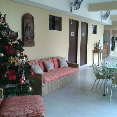 11Th Street Bed And Breakfast Bacolod Ngoại thất bức ảnh
