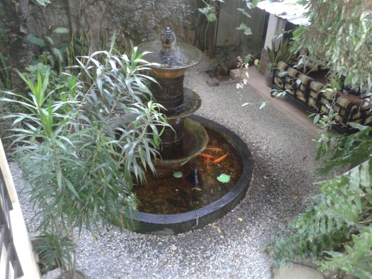 11Th Street Bed And Breakfast Bacolod Ngoại thất bức ảnh